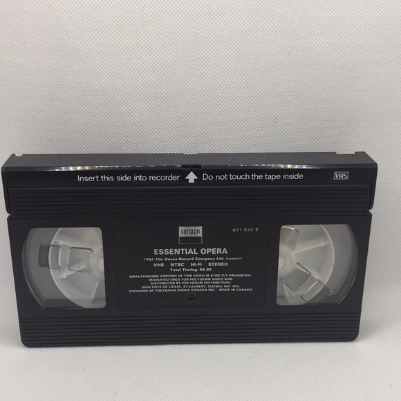 Essential Opera VHS Video with Booklet Musicals Broadway Performing Arts Vintage - Picture 6 of 9